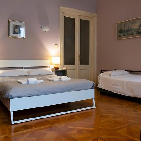 La Casa Del Teatro - Hostel Triëst Buitenkant foto